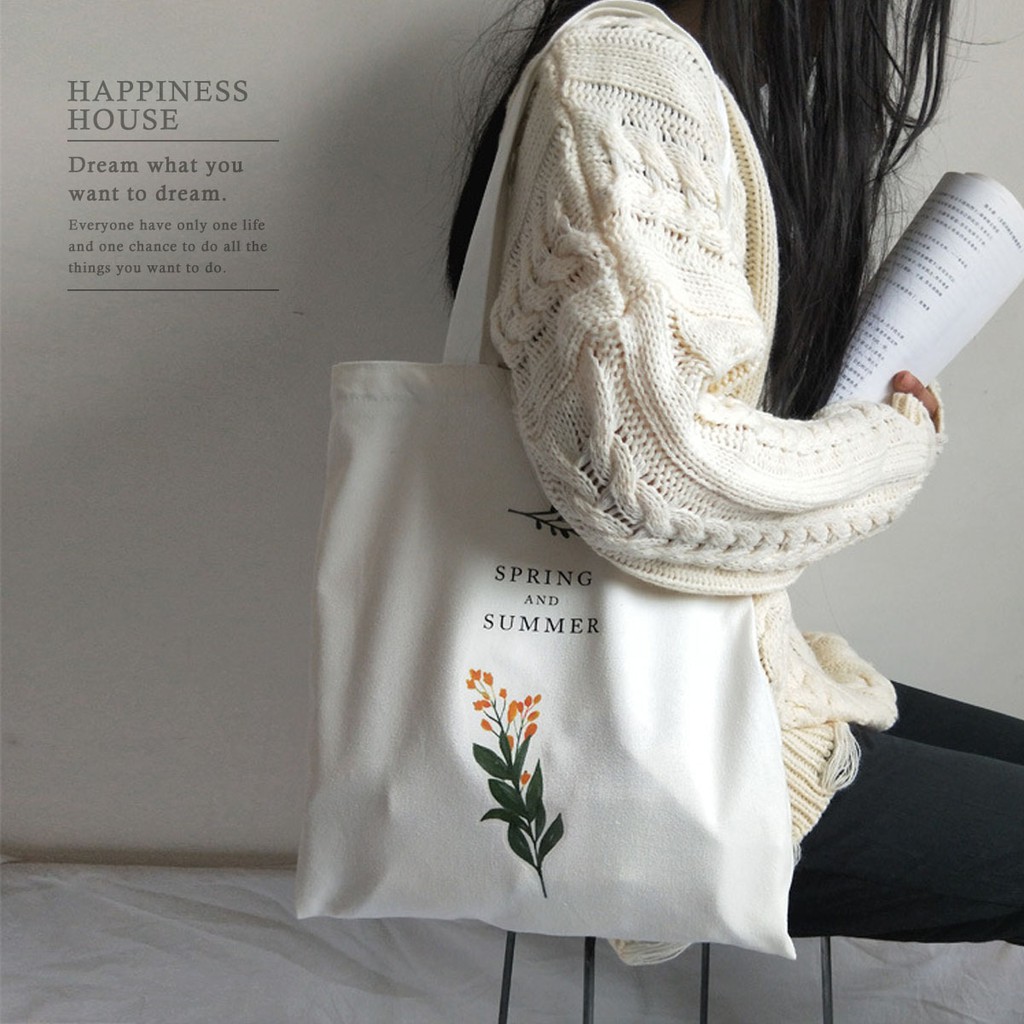HAPPINESSHOUSEDream what youwant to dreamEveryone have only one lifeand one chance to do all thethings you want to doSPRINGANDSUMMER